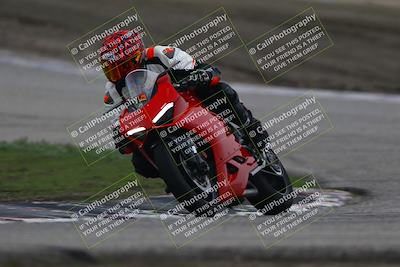 media/Nov-30-2025-TrackDaz (Sun) [[d8b22663df]]/C Group/Session 4 (Outside Grapevine)/